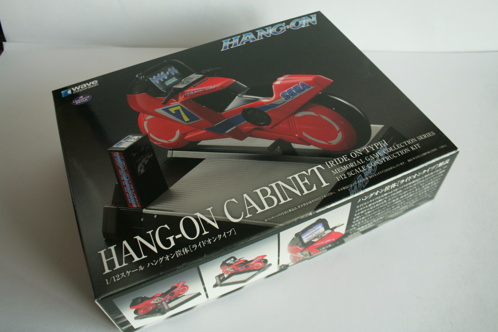 UNBOXING : Wave's Hang-On arcade cabinet model kit | SEGA Nerds